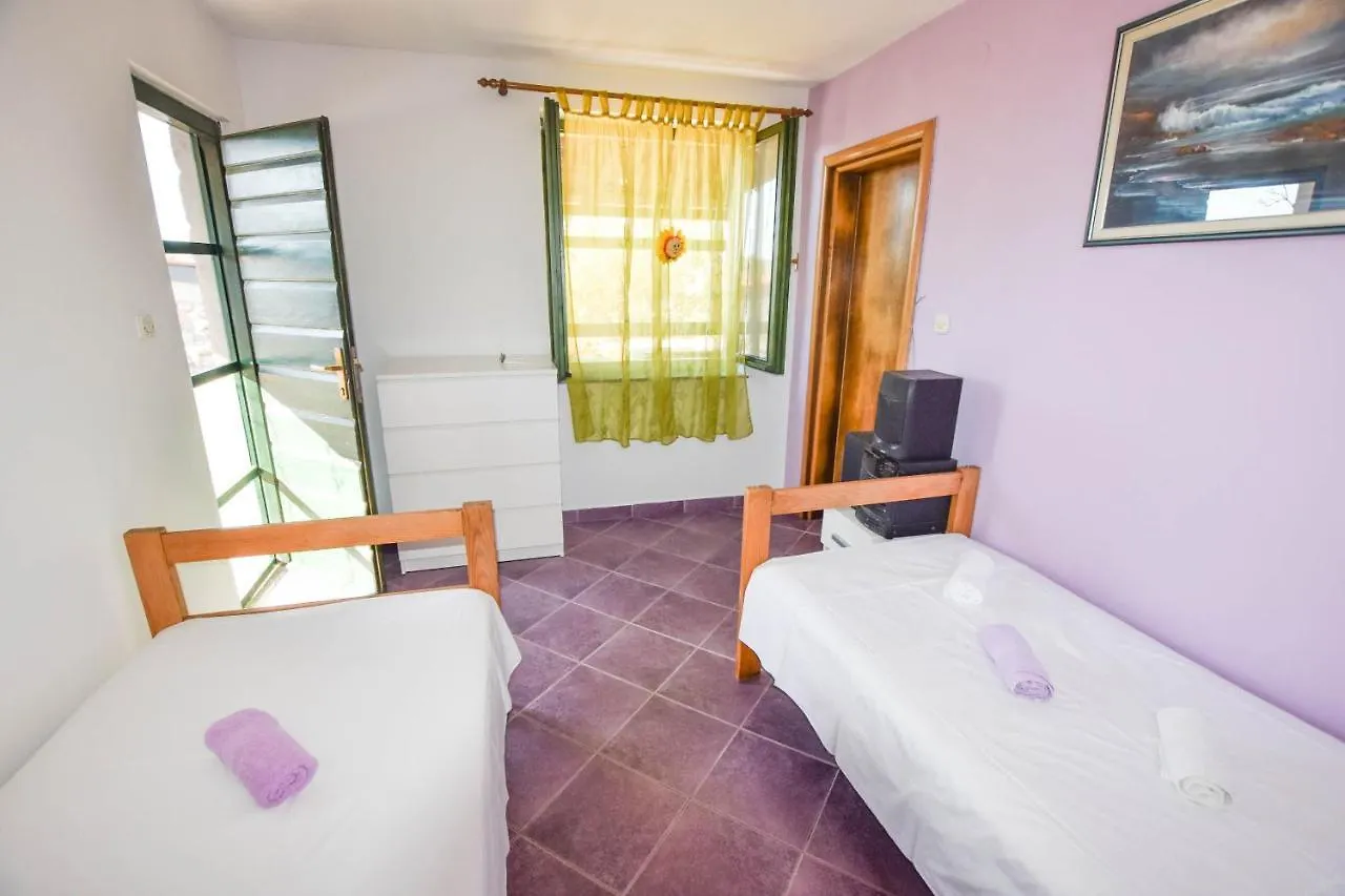 House Majka Marija Villa Tkon 0*,